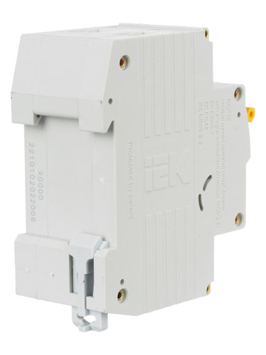 Дифференциальный автоматический выключатель АВДТ32 2Р 40А 30мА 6кА С IEK (1/6/60)